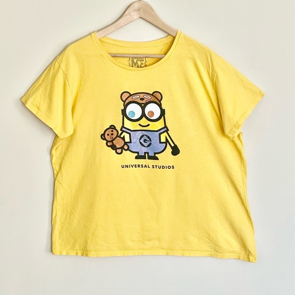 Universal Studios Despicable Me Minion Made Teddy Graphic Yellow Tee Women’s XXL - Picture 2 of 6